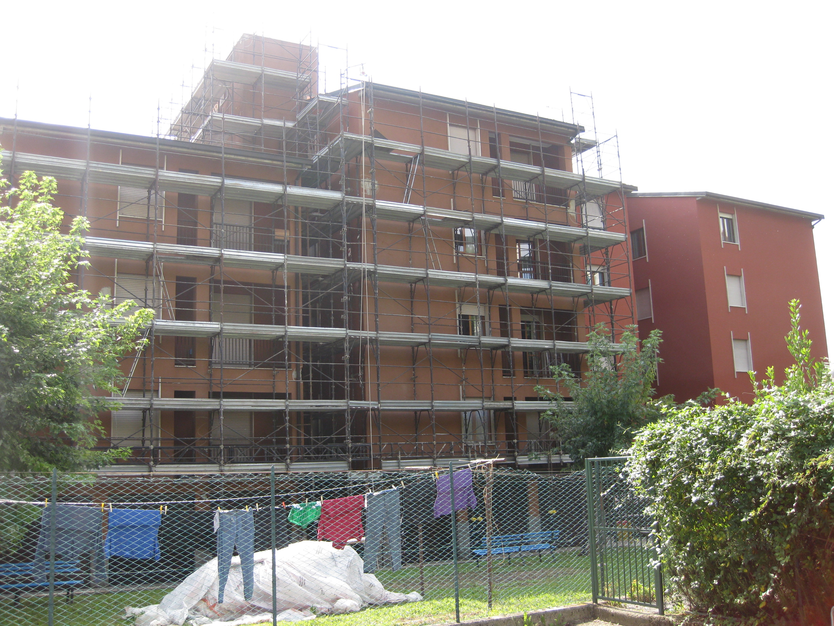 Rifacimento facciate fabbricato condominiale