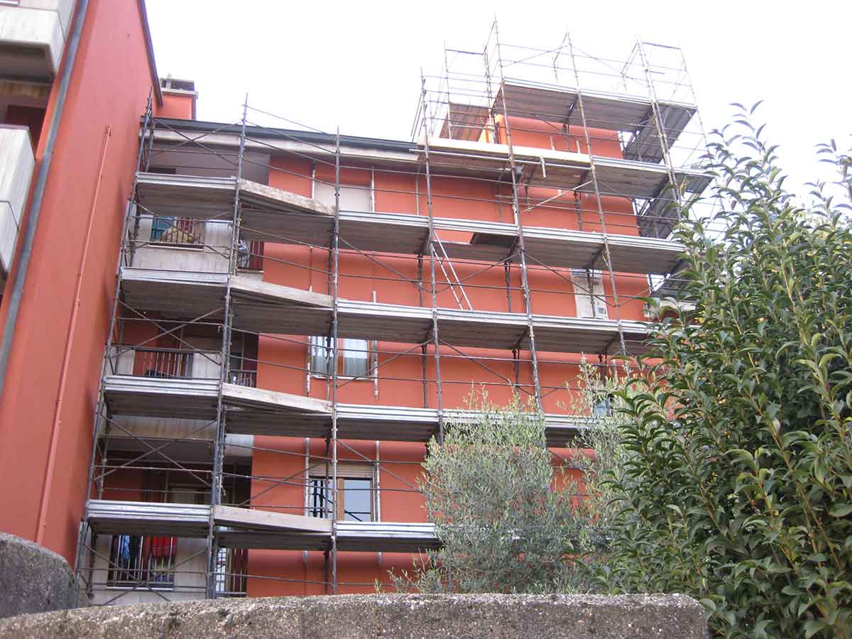 Rifacimento facciate fabbricato condominiale