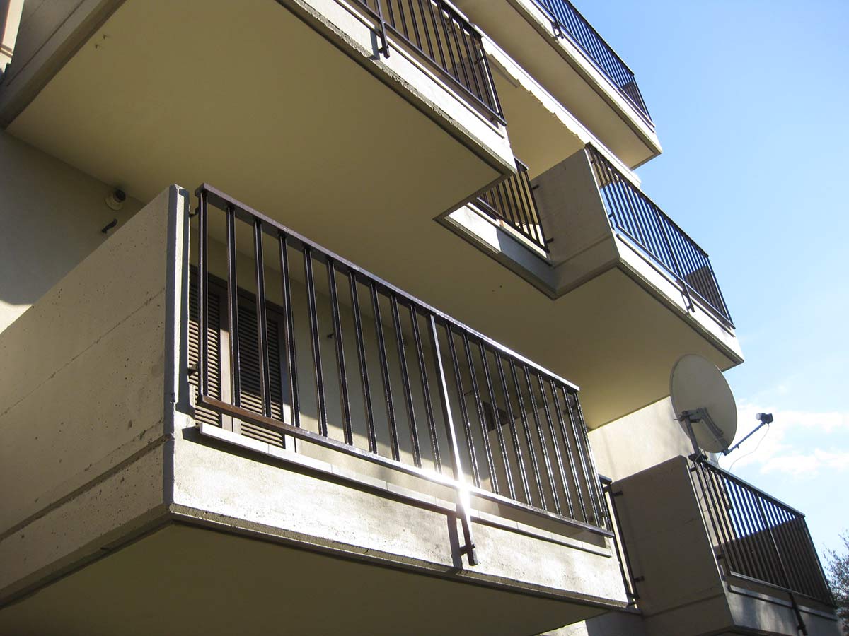 Rifacimento facciate e balconi fabbricato condominiale