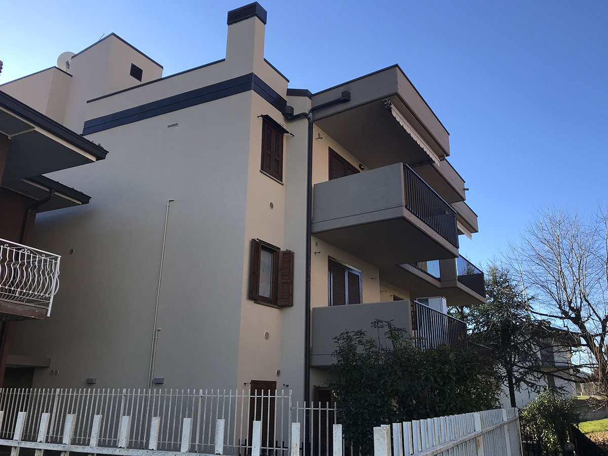 Rifacimento facciate e balconi fabbricato condominiale